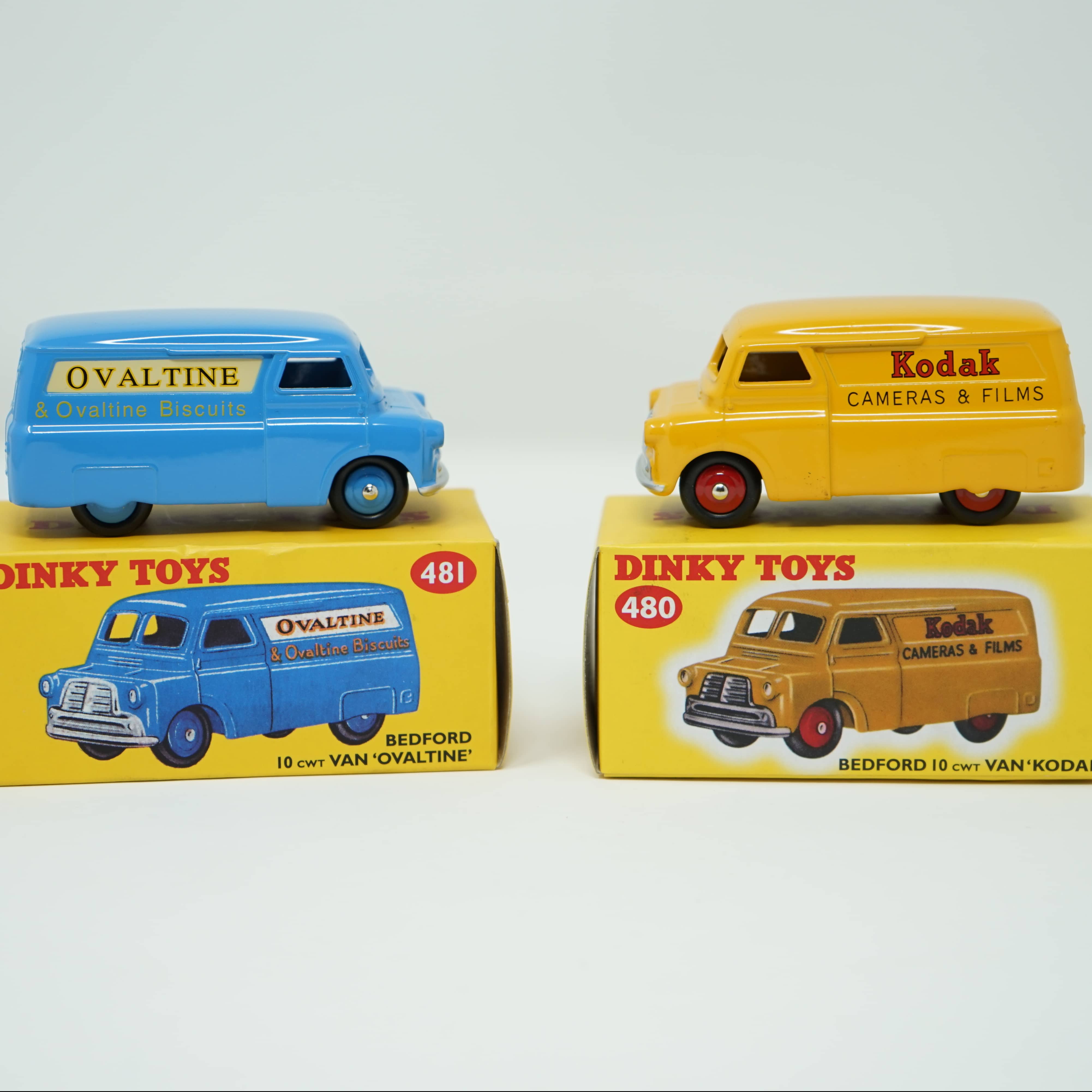 EDICOLA 481 Bedford - Van Ovaltine 1959 - lumière Bleu - 1/43