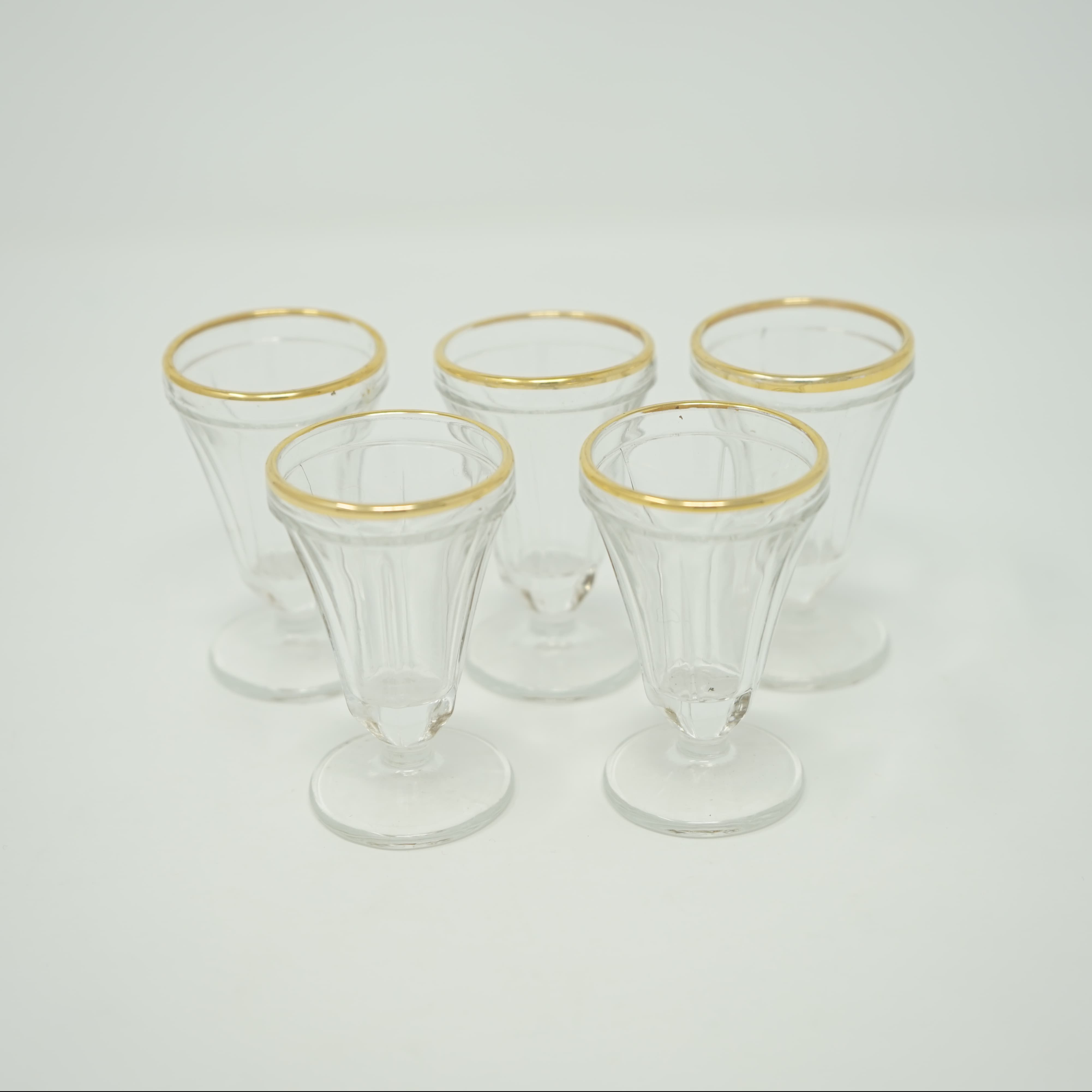 Verre à Liqueur Vintage Métal Doré - Décoration élégante, Alliage Aluminium, Hauteur 5,5 Cm, Plusieurs Coloris (centaine Dorée)